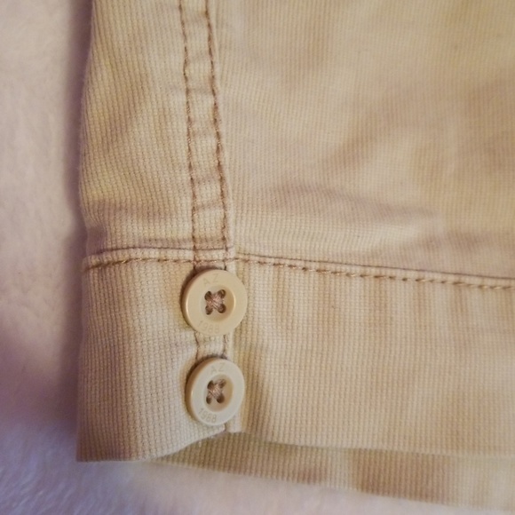 Arizona Khaki Shorts - Picture 4 of 4